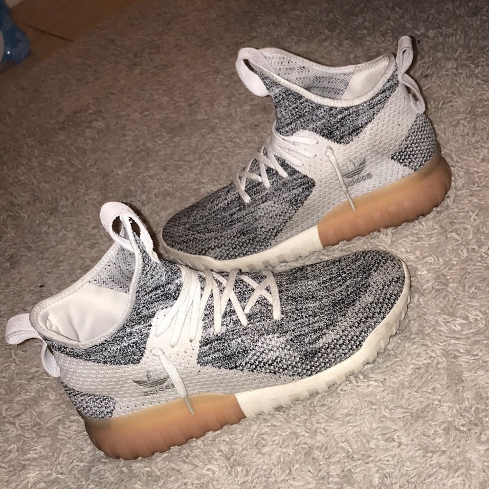 Adidas Tubular “Crystal White”